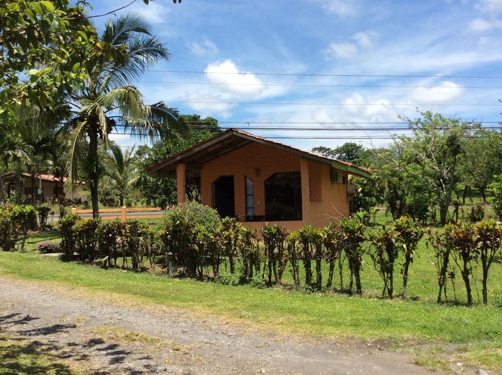 Cabinas Los Guayabos 호텔 La Fortuna 외부 사진